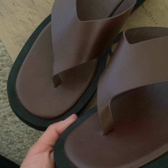 REMI SANDALS CHOCOLATE - Picture 8 of 9